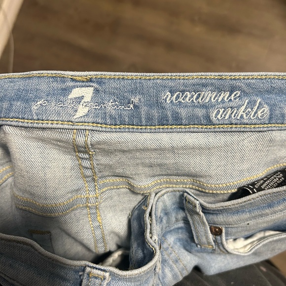 7 For All Mankind skinny crop jeans - Picture 4 of 4